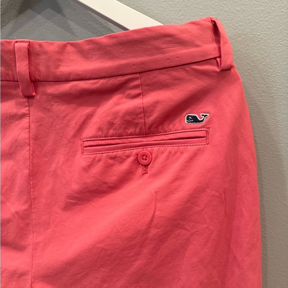 VINEYARD VINES 8" Performance Breaker Shorts Men's Size 32 Lobster Ree - Picture 8 of 13